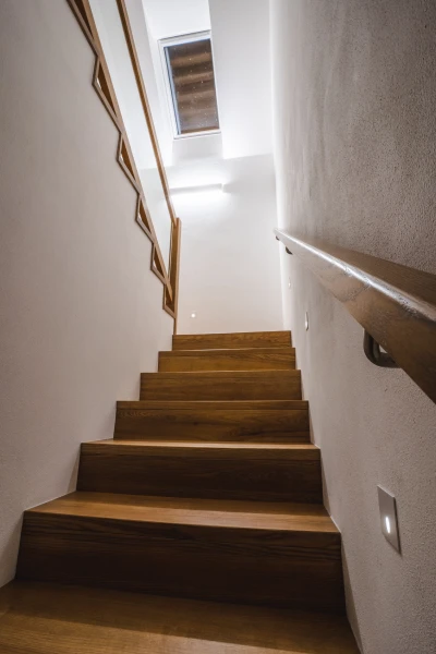 VESCHO - osvětlení schodiště