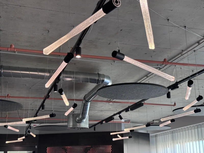 Hranol – křišťálová instalace ResInvest